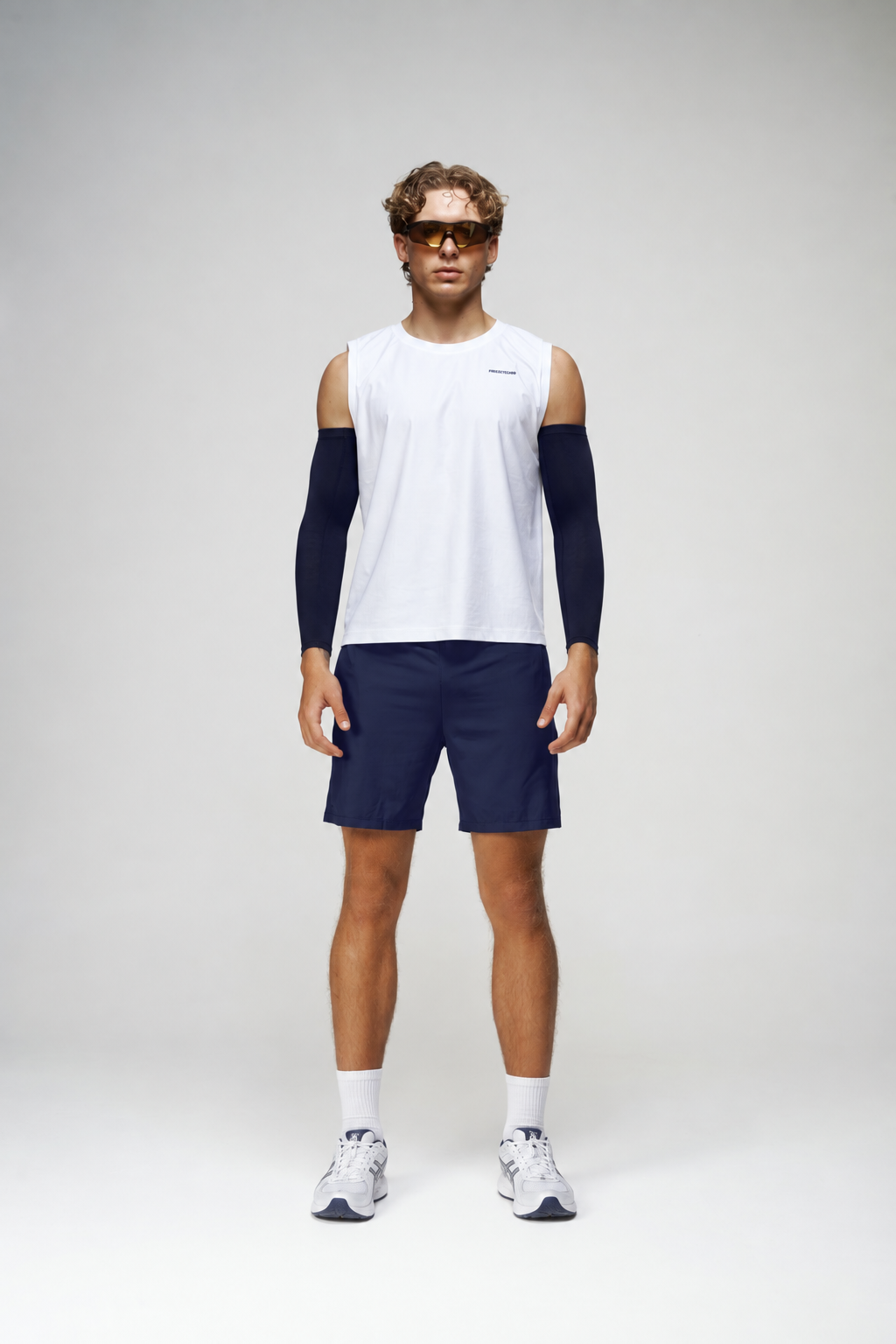 Cooling Arm Sleeve in Navy