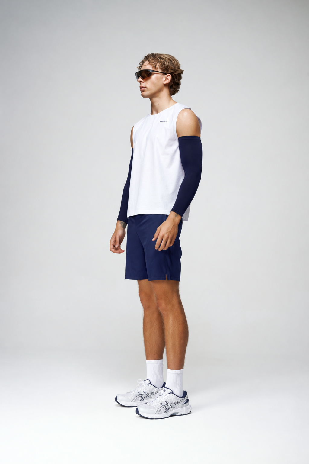 Cooling Arm Sleeve in Navy