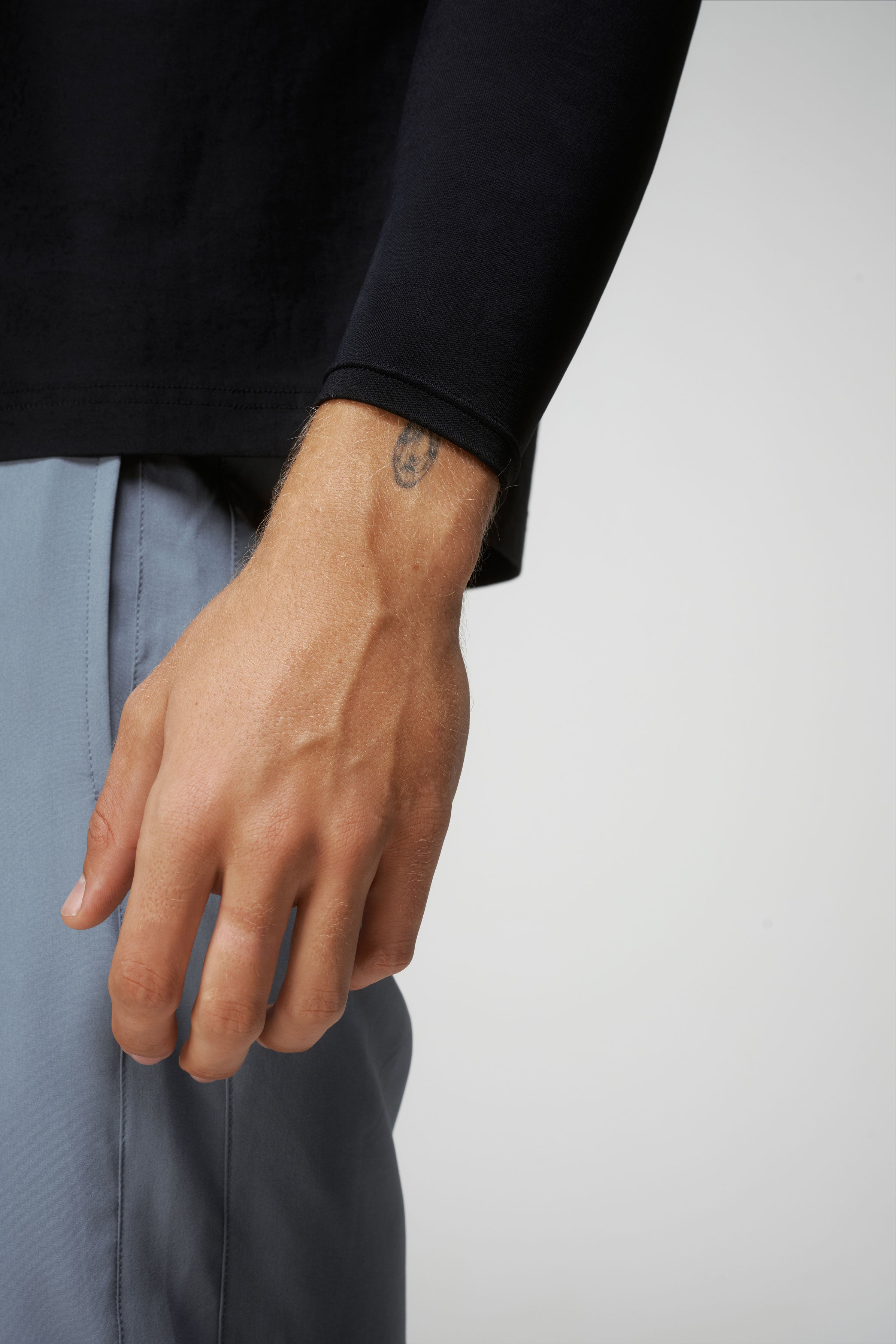 Cooling Arm Sleeve in Black