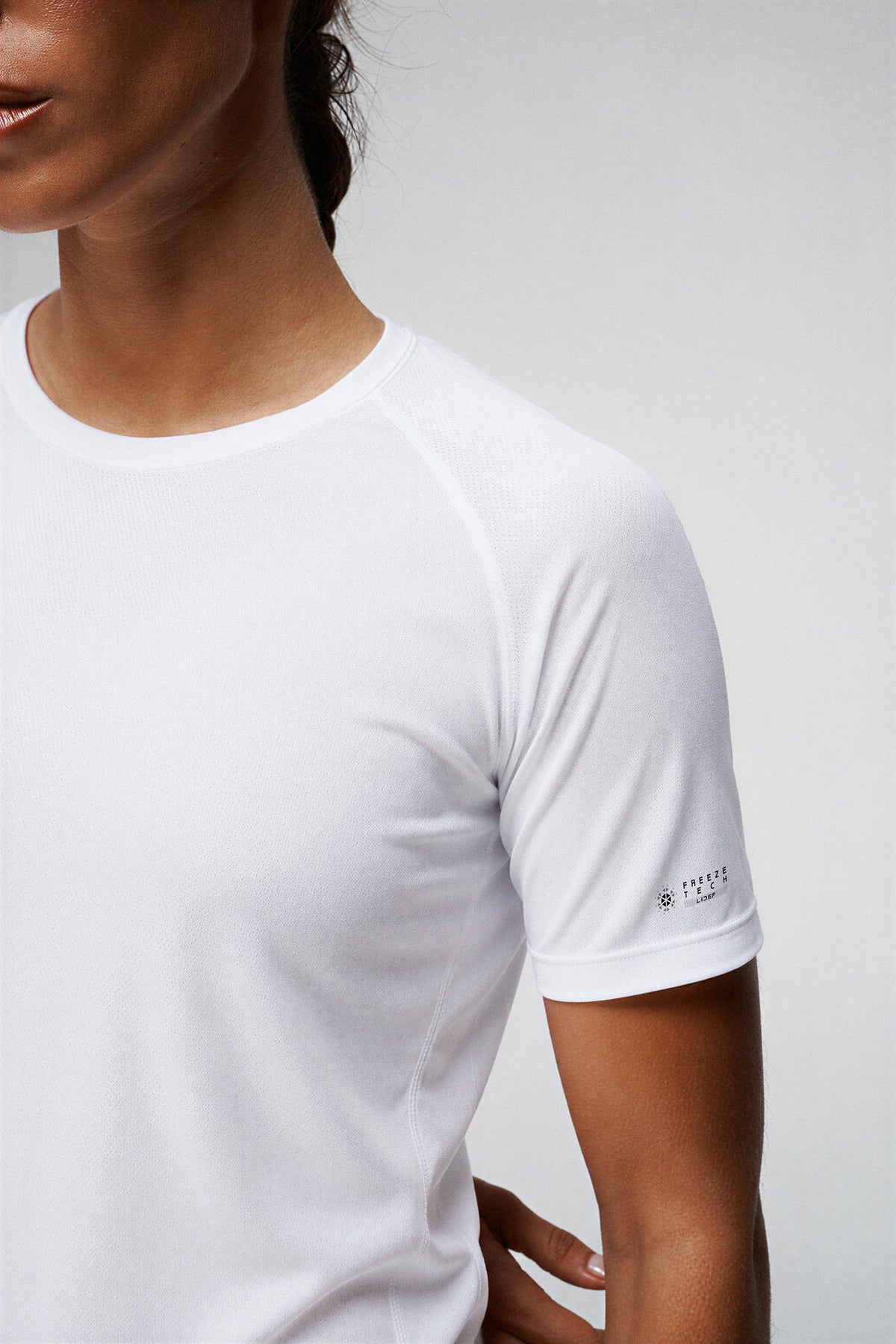 Crew Neck Short Sleeve Shirt in White